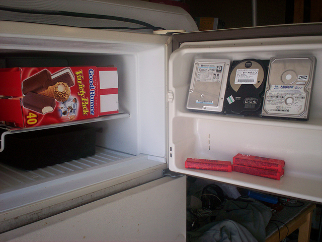 hard drive in freezer (photo by https://www.flickr.com/photos/table7/)