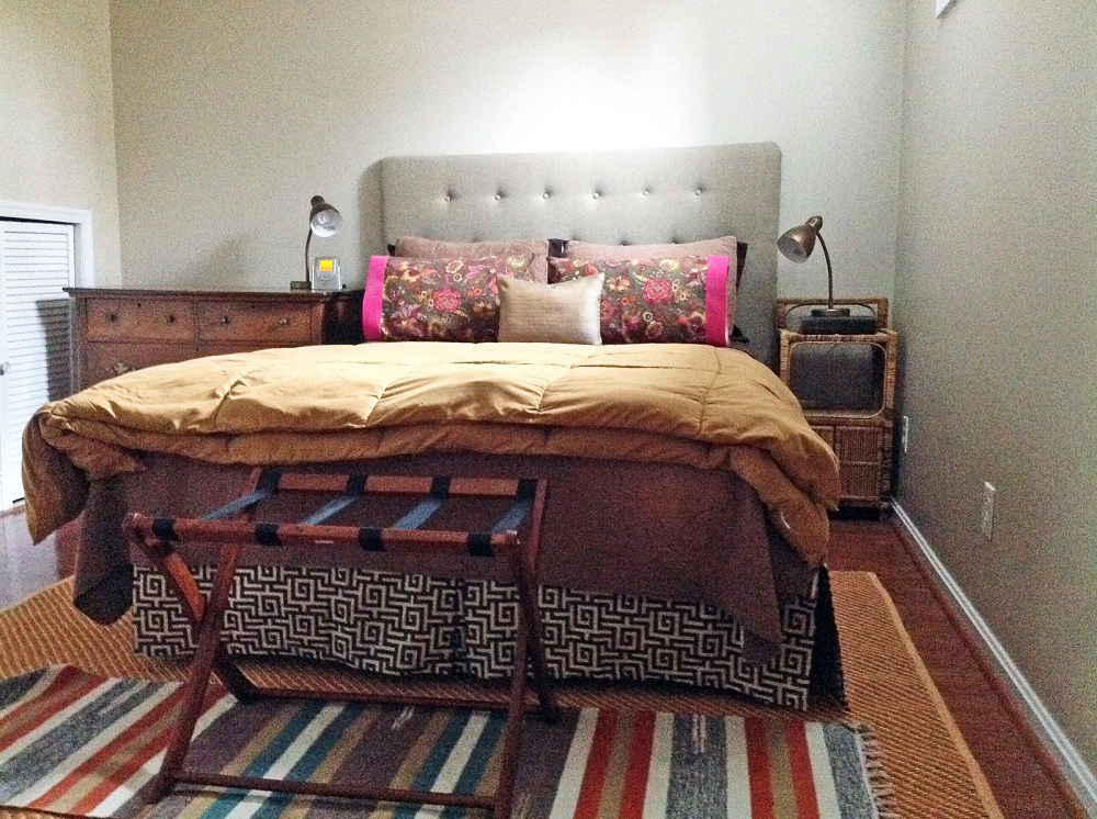 luggage stand in guest bedroom 45 ideas for the ultimate guest room