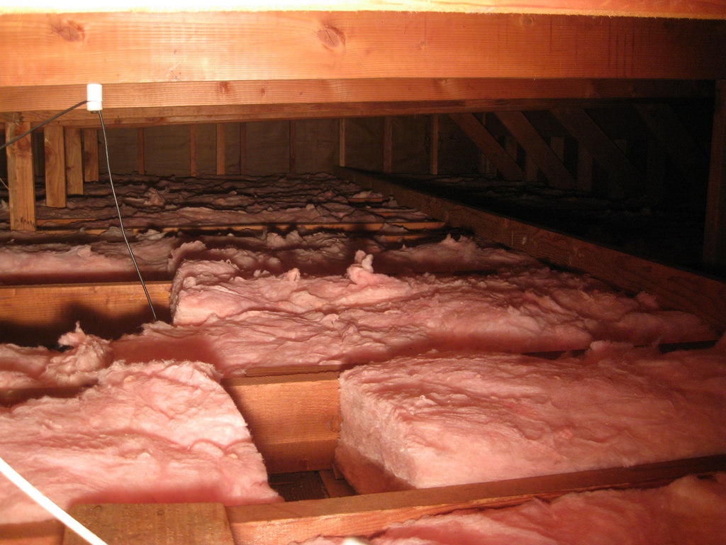 insulation maintenance hacks (photo by: https://www.flickr.com/photos/9880707@N02/)