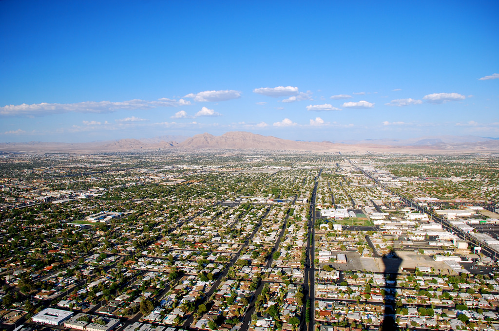 las vegas nevada one of the best cities in the united states to live life outdoors (photo by flickr user https://www.flickr.com/photos/hagleitn/)