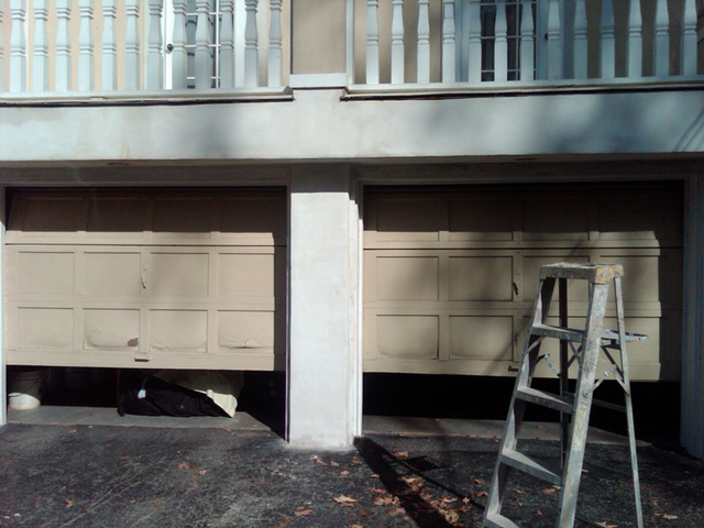 a broken garage door one of the most frustrating home repairs (photo by Flickr user https://www.flickr.com/photos/49364825@N02/)